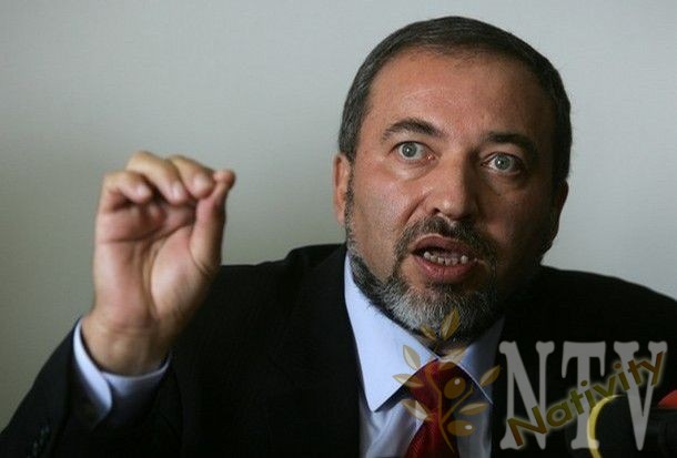 Avigdor Lieberman the head of ultra-nationalist party Yisrael Beitenu talks during a party meeting in Jerusalem 23 October 2006. Israeli Prime Minister Ehud Olmert inched closer to bolstering his shaky coalition after meeting the leader of an ultra-nationalist party for talks on the hardliner joining his government. Olmert voiced optimism shortly after the hour-long meeting at his office in Jerusalem with Avigdor Lieberman, the head of the Yisrael Beitenu party. AFP PHOTO/Menahem KAHANA (Photo credit should read MENAHEM KAHANA/AFP/Getty Images)