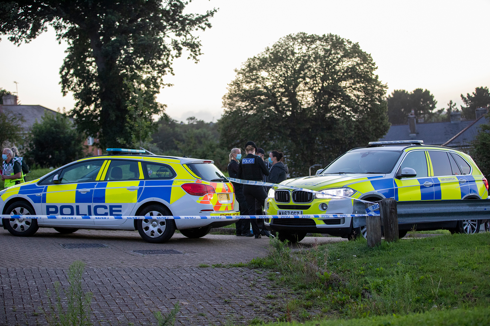 PLYMOUTH, UNITED KINGDOM - AUGUST 12: Police on the the scene following a shooting in Keyham on August 12, 2021 in Plymouth, England. Police were called to a serious firearms incident in the Keyham area of Plymouth earlier this evening where there have been a number of fatalities at the scene and several other casualties are receiving treatment. A critical incident has been declared. The area has been cordoned off and police believe the situation is now contained. The shooter involved has been shot dead.(Photo by William Dax/Getty Images)