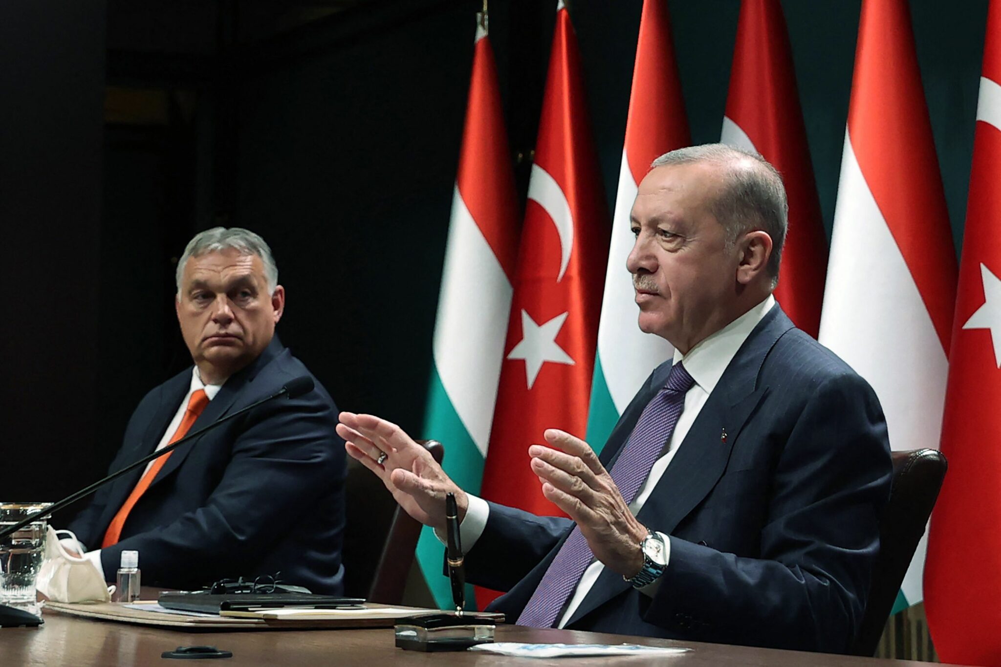 Turkey's President Recep Tayyip Erdogan (R) and Hungary's Prime Minister Viktor Orban hold a joint press conference after their meeting at the Presidential Complex in Ankara, on November 11, 2021. (Photo by Handout / AFP)