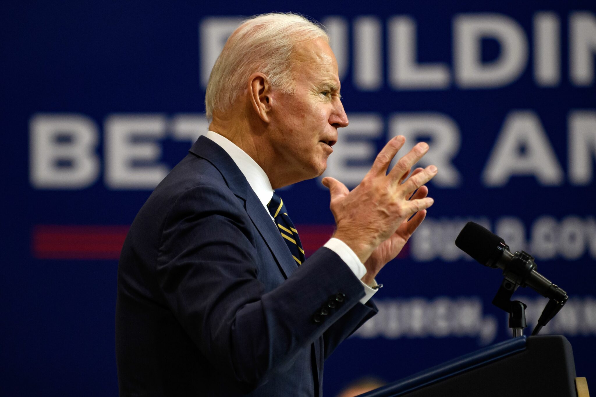 PITTSBURGH, PA - JANUARY 28: U.S. President Joe Biden speaks at Mill 19, a former steel mill being developed into a robotics research facility, on the campus of Carnegie Mellon University on January 28, 2022 in Pittsburgh, Pennsylvania. Biden arrived in Pittsburgh for a scheduled visit to promote his bipartisan infrastructure plan hours after at least 10 people were reportedly injured when a major bridge collapsed in the city. Jeff Swensen/Getty Images/AFP == FOR NEWSPAPERS, INTERNET, TELCOS & TELEVISION USE ONLY ==