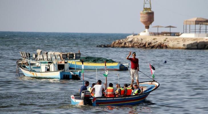 غزة: زوارق الاحتلال تحاصر مراكب الصيادين