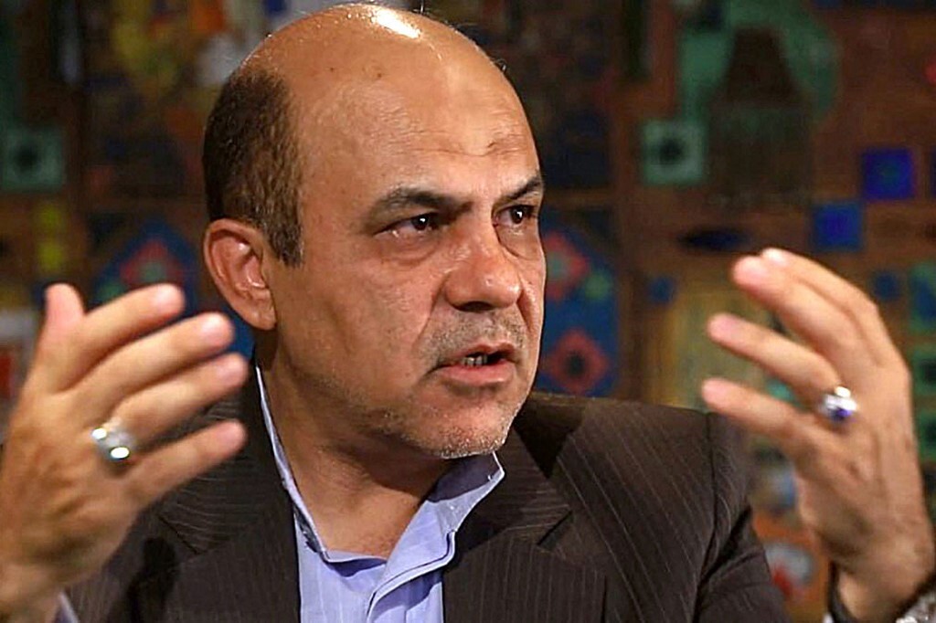 An undated handout picture provided by Khabar Online news agency shows, former Iranian deputy of defence minister, British-Iranian national Alireza Akbari, during an interview in Tehran. - Iran has sentenced Akbari to death after his conviction for spying for British intelligence services, the Islamic republic's judicial news agency reported January 11, 2023. (Photo by Khabar Online / AFP) / === RESTRICTED TO EDITORIAL USE - MANDATORY CREDIT "AFP PHOTO / HO /KHABAR ONLINE" - NO MARKETING NO ADVERTISING CAMPAIGNS - DISTRIBUTED AS A SERVICE TO CLIENTS ===