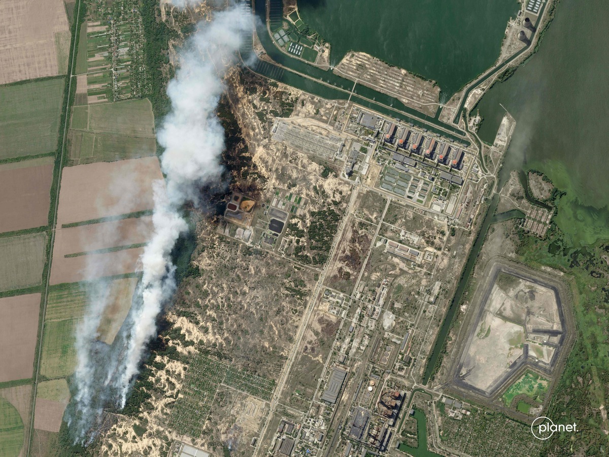 This satellite image obtained on August 29, 2022, courtesy of Planet Labs, Inc. shows a SkySat image captured on August 23, 2022 showing forest fires near Zaporizhzhia Nuclear Power Plant damaged during the Russia-Ukraine conflict. The Zaporizhzhia plant -- Europe's largest atomic facility -- has been occupied by Russian troops since the start of the war. - RESTRICTED TO EDITORIAL USE - MANDATORY CREDIT "AFP PHOTO / 2021 Planet Labs Inc. " - NO MARKETING NO ADVERTISING CAMPAIGNS - DISTRIBUTED AS A SERVICE TO CLIENTS (Photo by Handout / PLANET LABS / AFP) / RESTRICTED TO EDITORIAL USE - MANDATORY CREDIT "AFP PHOTO / 2021 Planet Labs Inc. " - NO MARKETING NO ADVERTISING CAMPAIGNS - DISTRIBUTED AS A SERVICE TO CLIENTS