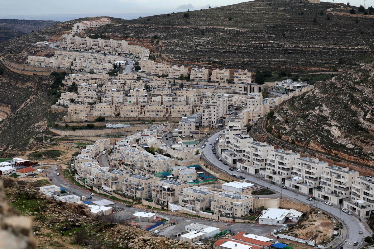 A picture shows a general view of the Israeli settlement of Givat Zeev, near the Palestinian city of Ramallah in the occupied West Bank, on February 3, 2023. (Photo by AHMAD GHARABLI / AFP)