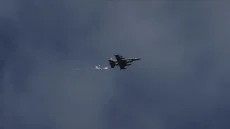 الجيش الإسرائيلي يعلن قصف موانئ وبنى تحتية للطاقة في اليمن