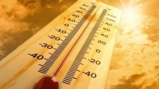 الطقس: تعمق الكتلة الهوائية الحارة والجافة