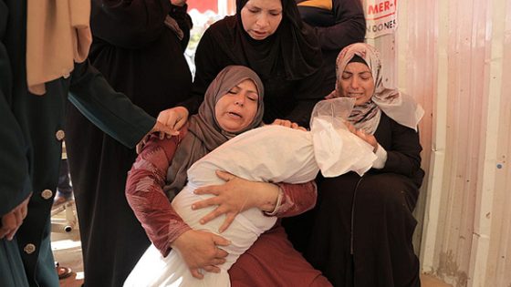 22 شهيدا بقطاع غزة منذ الفجر