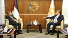 محافظ سلطة النقد يُطلع رئيس هيئة مكافحة الفساد على جهود مواجهة الأزمة المصرفية