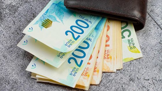 إسرائيل ستحول٨٧٠ مليون شيكل من أموال المقاصة عن الشهرين الماضيين