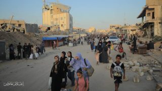 غزة.. عشرات الشهداء والجرحى ونزوح جديد بخان يونس