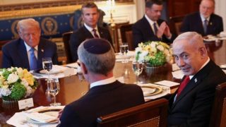 “تهجير اهالي غزة وصفقة التبادل والتطبيع … اهم ماجاء في لقاء نتنياهو وترامب