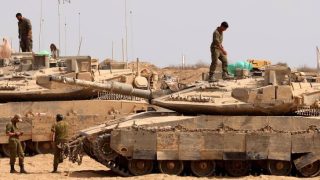 إعلام عبري: الاحتلال يسرع وتيرة عملياته في غزة بالتزامن مع تحشيد واسع لجنود الاحتياط