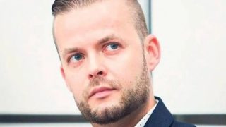 غضب داخل MAGA بعد هروب مسؤول إسرائيلي متهم بارتكاب “اعتداءات جنسية”