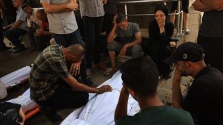 بينهم 8 من عائلة.. إسرائيل تقتل 20 فلسطينيا بقطاع غزة