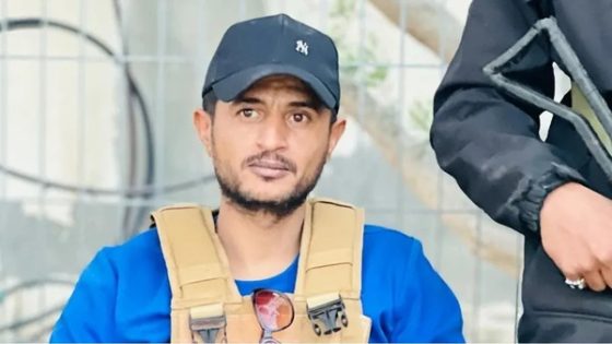 “أبو شباب” يستجدي الدعم الدولي ويزعم بناء مدرسة وعيادة ومطبخ في غزة