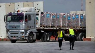 الأونروا: مخازننا ممتلئة وجاهزون لإدخال 6000 شاحنة.. وعلى الاحتلال رفع الحظر فوراً