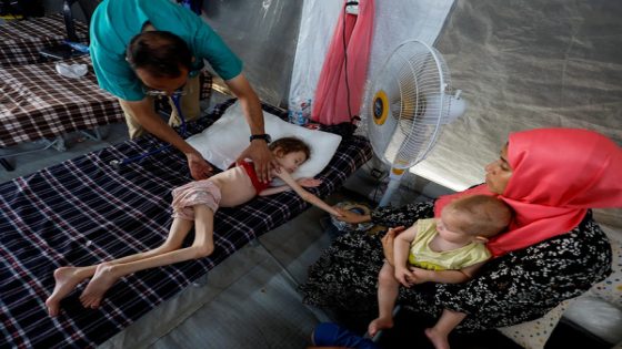 معاناة غزة تتفاقم: سكانها يشربون الماء المالح للبقاء على قيد الحياة