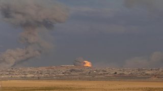 17 شهيدا بغزة والاحتلال يقصف مجددا مستشفى شهداء الأقصى