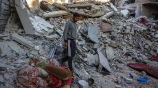 الدفاع المدني بغزة: استشهاد 50 فلسطينيا بينهم 22 طفلا جراء غارات الاحتلال الليلة