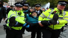 قلق أوروبي من اعتقال بريطانيا مئات المؤيدين “لفلسطين أكشن”