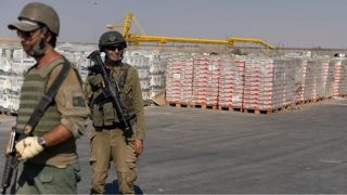 دخول 653 شاحنة مساعدات إلى غزة من أصل 4200 نص عليها اتفاق وقف إطلاق النار