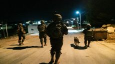 الاحتلال يصيب شابين قرب جنين والقدس ويقتحم منزل أسير محرر برام الله