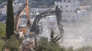 الجيش الإسرائيلي يهدم منزل عائلة أسيرين فلسطينيين شمالي الضفة