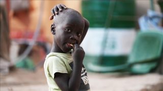 أطباء السودان: وفاة 3 أطفال يوميا جراء سوء التغذية والأمراض بالفاشر