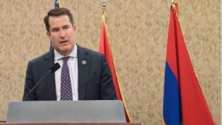 المرشح لمجلس الشيوخ عن ماساشوستس يرفض تبرعات “إيباك” بسبب دعمها لحكومة نتنياهو