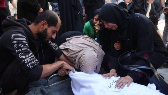 مجمع ناصر الطبي: شهيد بنيران مسيرة للاحتلال وراء الخط الأصفر شرق خان يونس