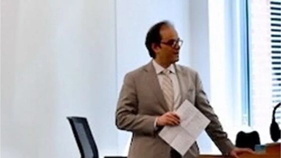 أستاذ جامعي يقاضي جامعة كنتاكي بعد حظره بسبب آرائه عن الاحتلال الإسرائيلي