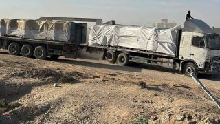 الاحتلال يفتح معبر “زيكيم” والحكومة الفلسطينية تؤكد أن حجم المساعدات لا يغطي 41% من الاحتياجات