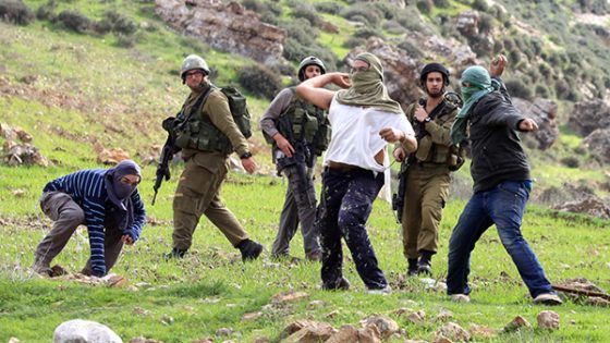 غضب من تعنيف ‘كلبة’ وصمت مطبق تجاه إبادة الفلسطينيين